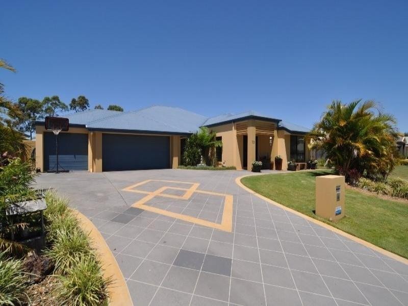 13 Rainbow Circuit, Coomera QLD 4209