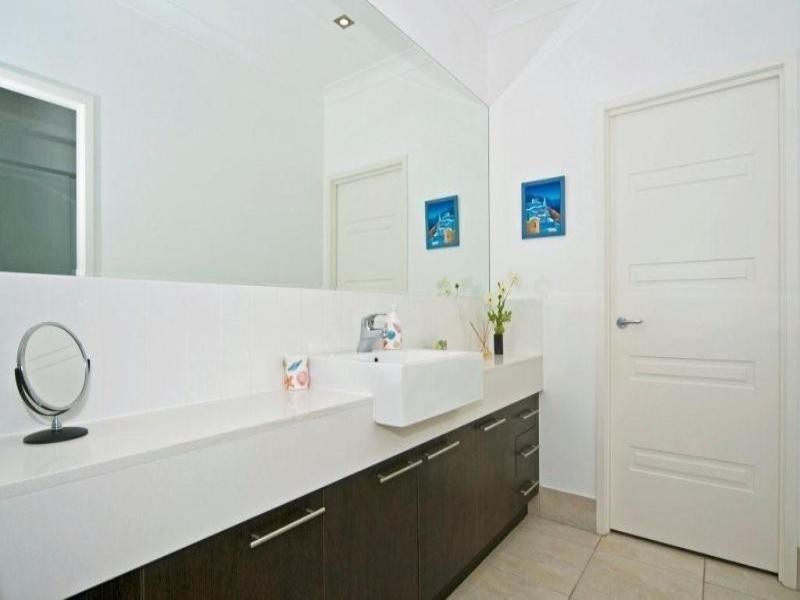 1 Oceanblue Rise, Upper Coomera QLD 4209