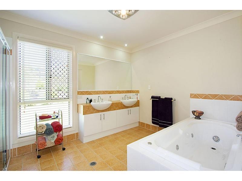 34 Ormeau Ridge Road, Ormeau Hills QLD 4208