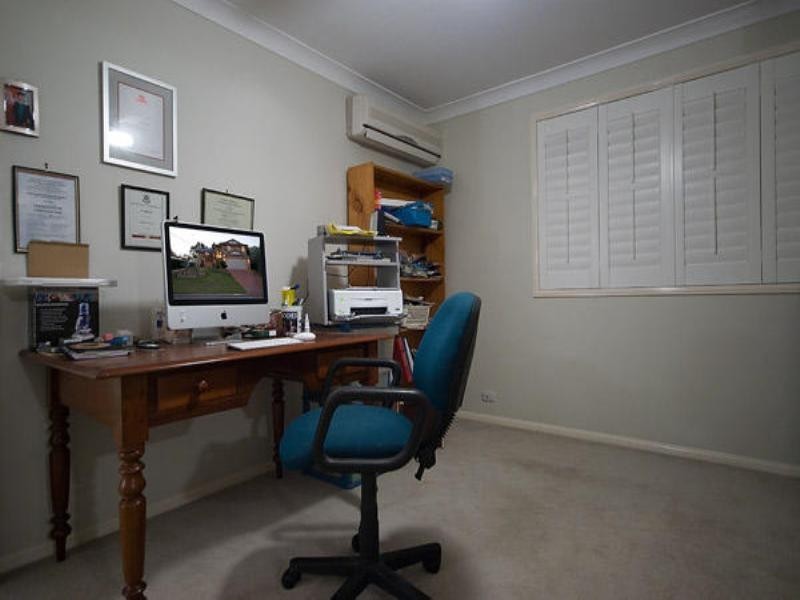 104 Sheehan Avenue, Hope Island QLD 4212