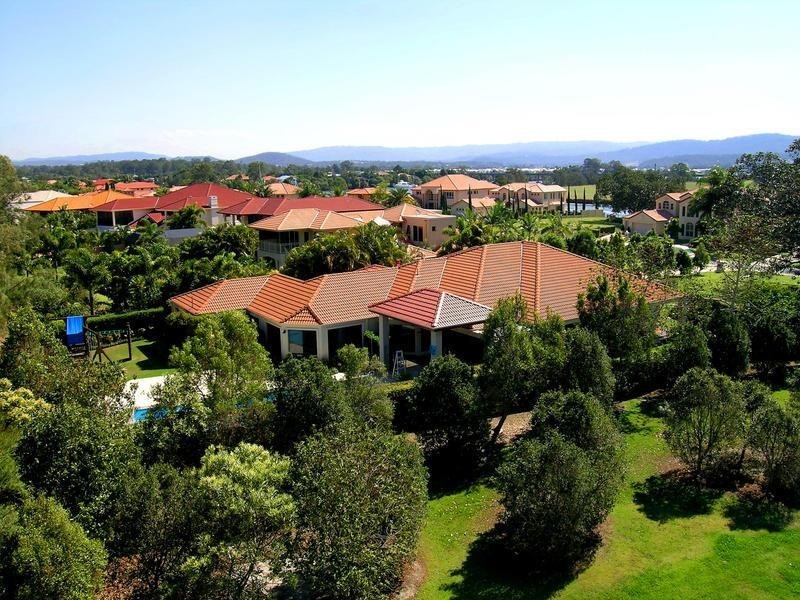 3183 Riverleigh Drive, Hope Island QLD 4212