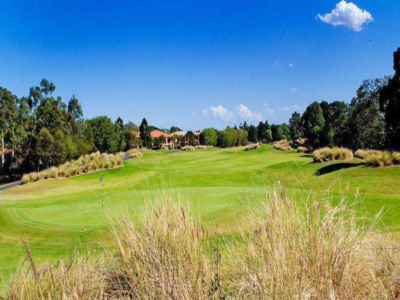 3183 Riverleigh Drive, Hope Island QLD 4212