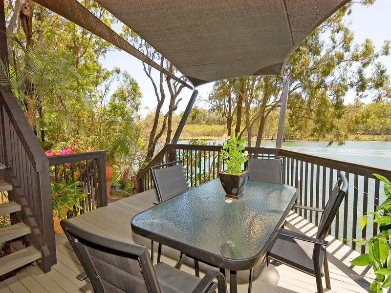 42 Chindrina Street, Hope Island QLD 4212
