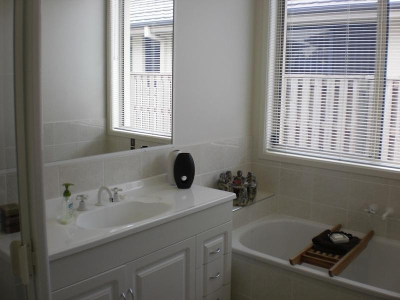 5 Bishopwood Court, Upper Coomera QLD 4209