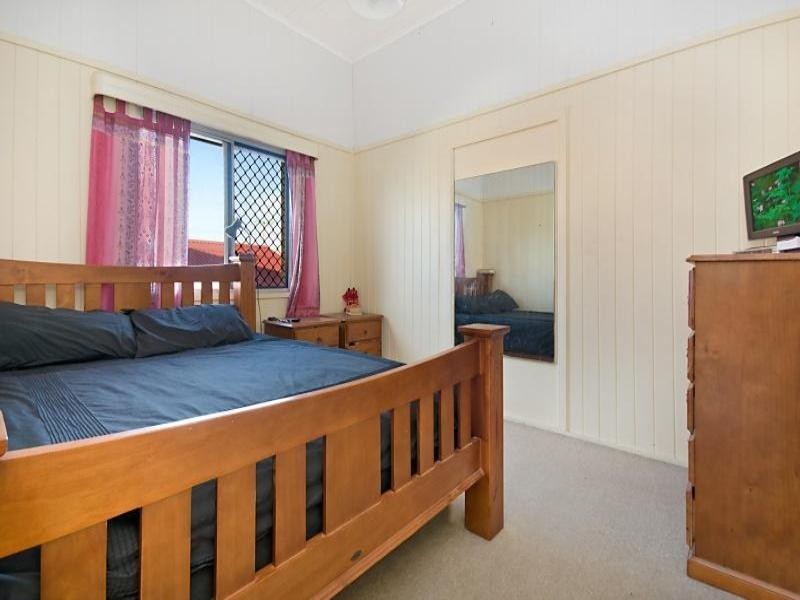 7 Violet Street, Wynnum QLD 4178