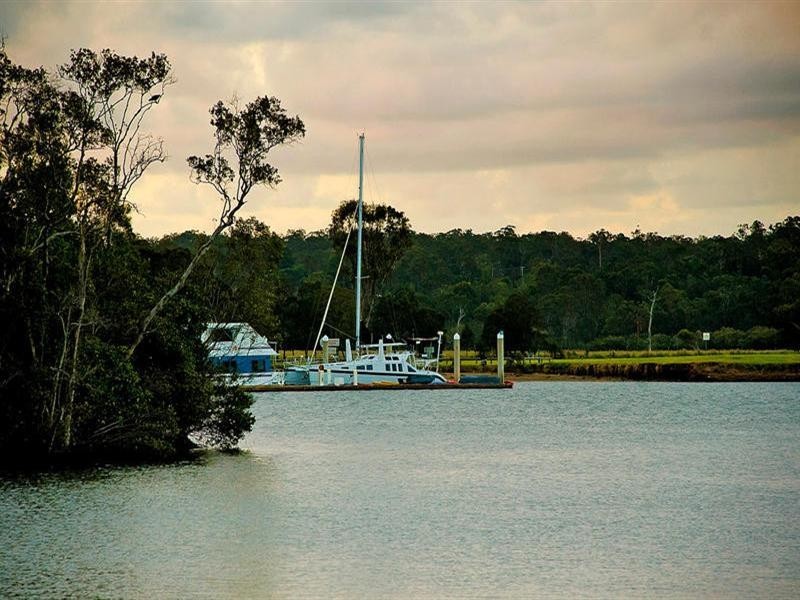 1674 Riverdale Drive, Hope Island QLD 4212