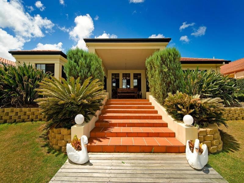 13 Glenwater Crescent, Helensvale QLD 4212