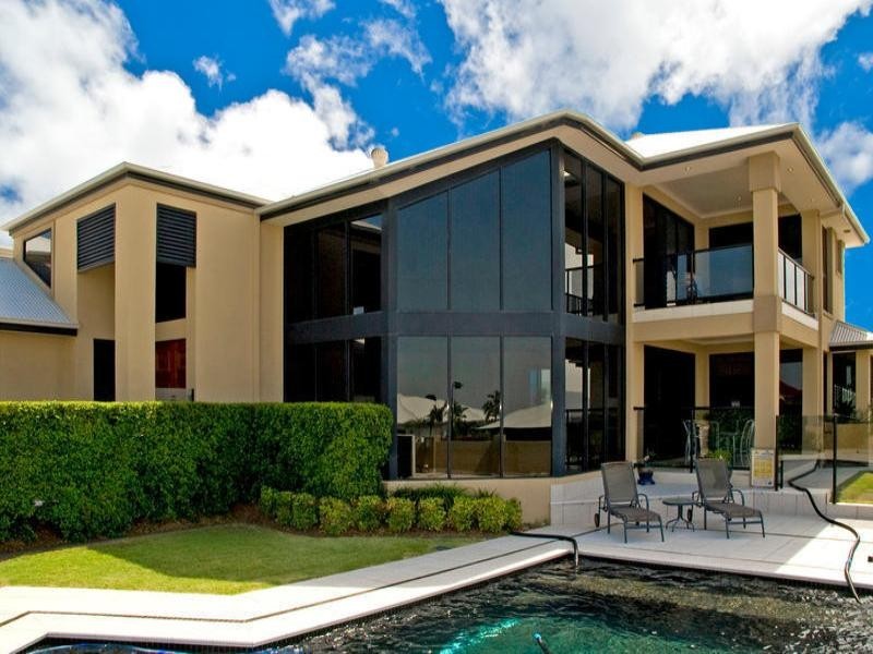 3 Zenith Crescent, Pacific Pines QLD 4211