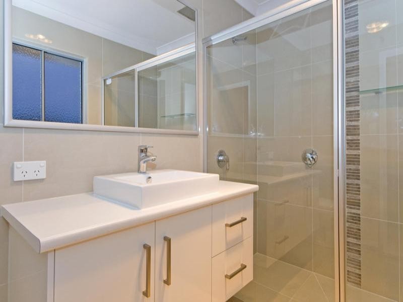 5 Lakes End Court, Upper Coomera QLD 4209