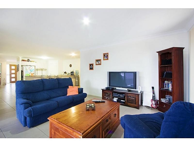 14 Southern Lights Drive, Pimpama QLD 4209