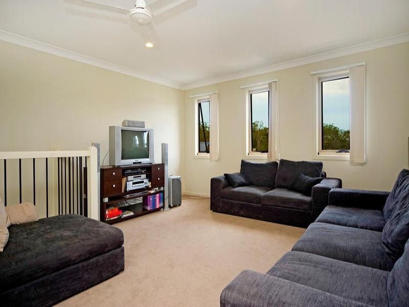32 Silver Gull Street, Coomera QLD 4209
