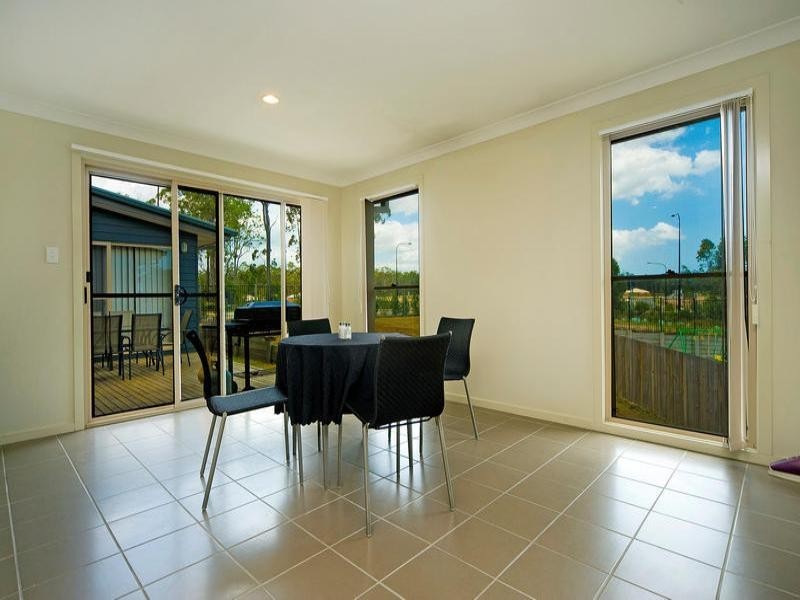 32 Silver Gull Street, Coomera QLD 4209