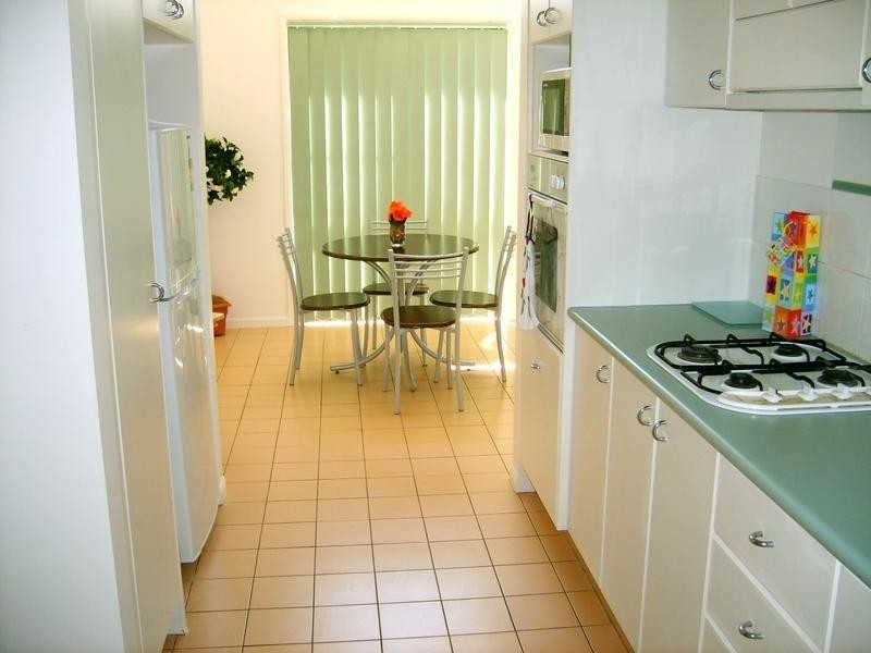 4/19 Santa Barbara Road, Hope Island QLD 4212