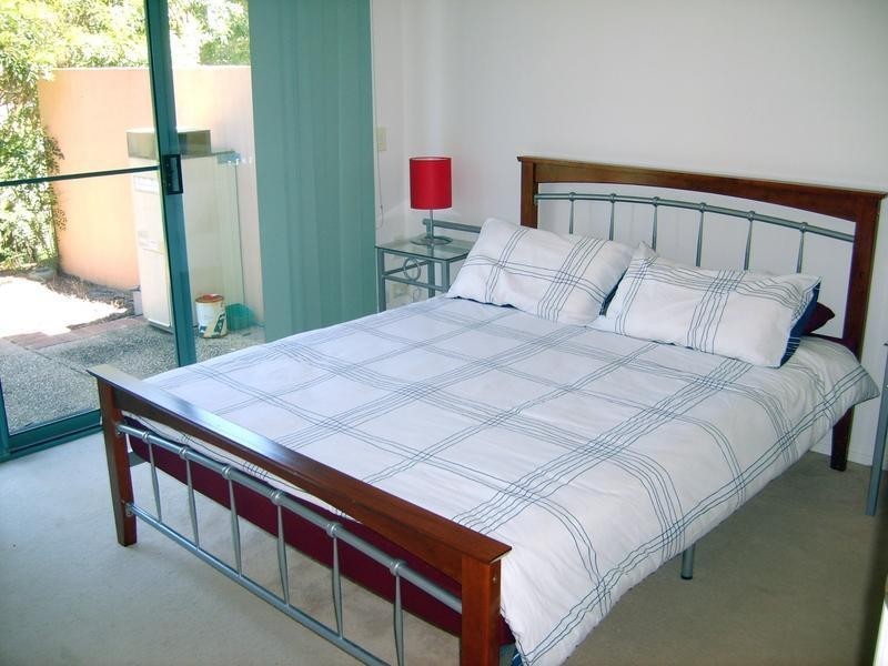 4/19 Santa Barbara Road, Hope Island QLD 4212