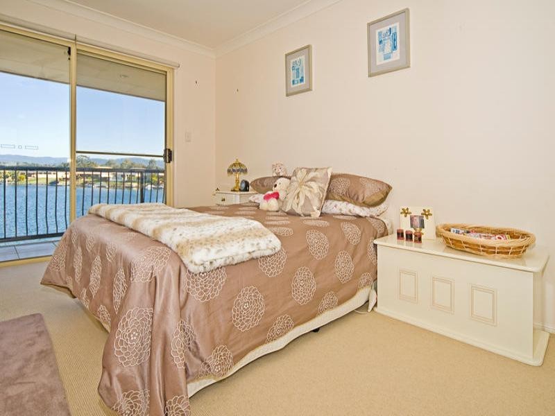 26 Parkwater Terrace, Helensvale QLD 4212