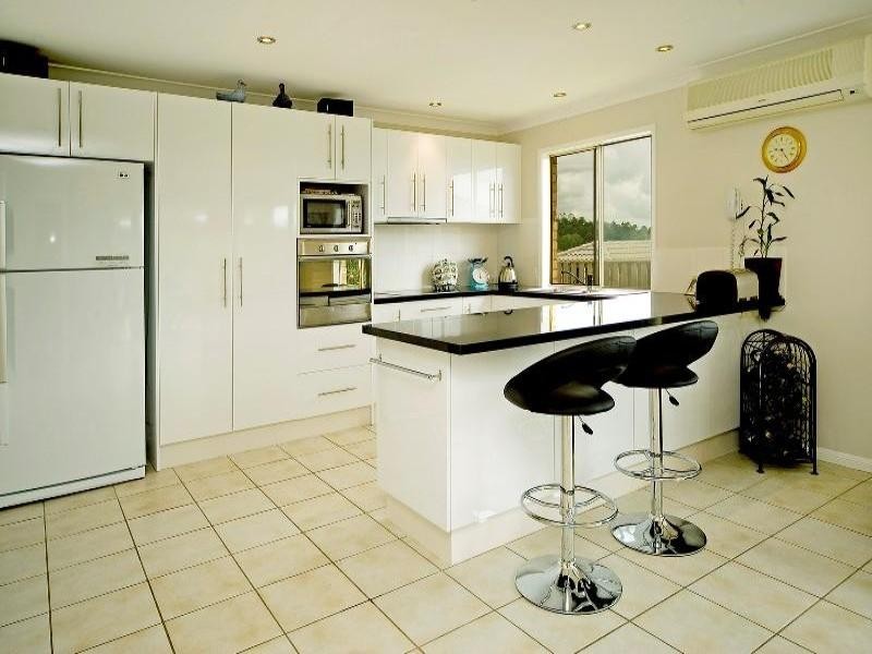 42 Catchlove Street, Maudsland QLD 4210