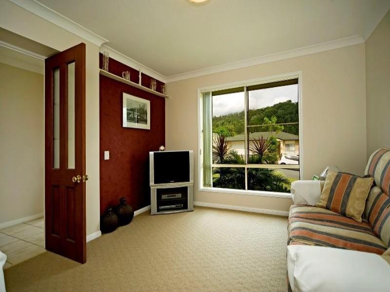 42 Catchlove Street, Maudsland QLD 4210