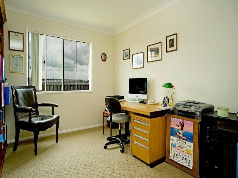 42 Catchlove Street, Maudsland QLD 4210