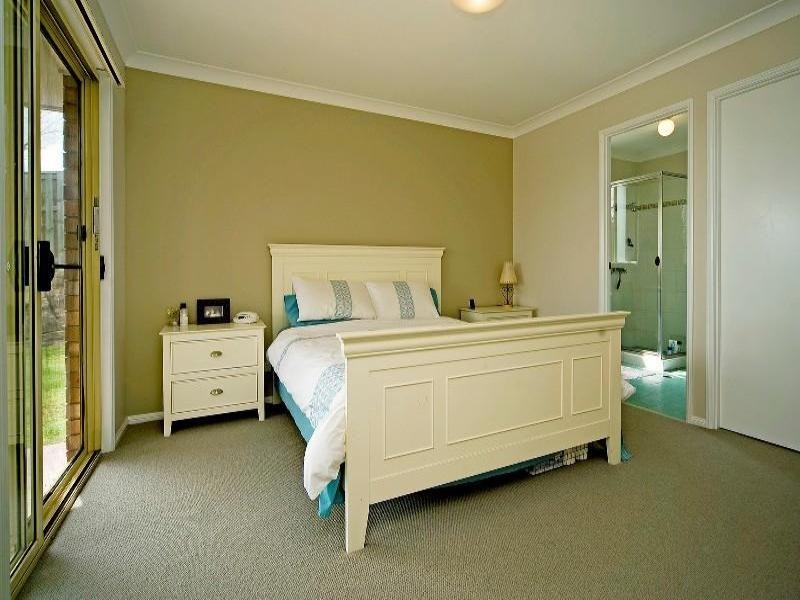 42 Catchlove Street, Maudsland QLD 4210