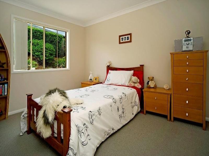 42 Catchlove Street, Maudsland QLD 4210