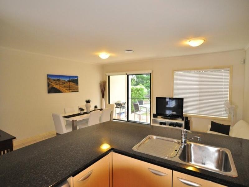8852 Magnolia Drive East, Hope Island QLD 4212
