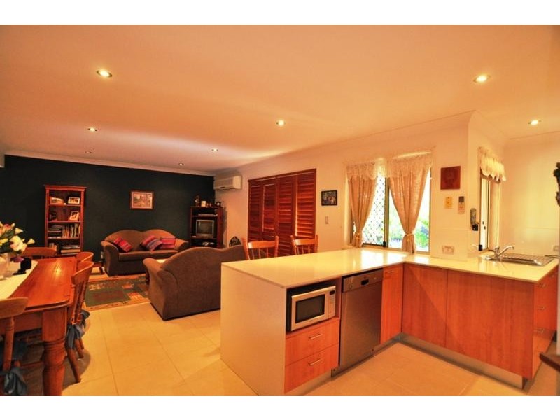 157 Monterey Keys Drive, Helensvale QLD 4212