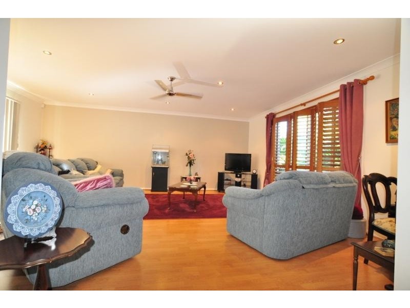 157 Monterey Keys Drive, Helensvale QLD 4212