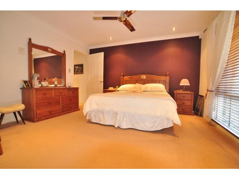 157 Monterey Keys Drive, Helensvale QLD 4212