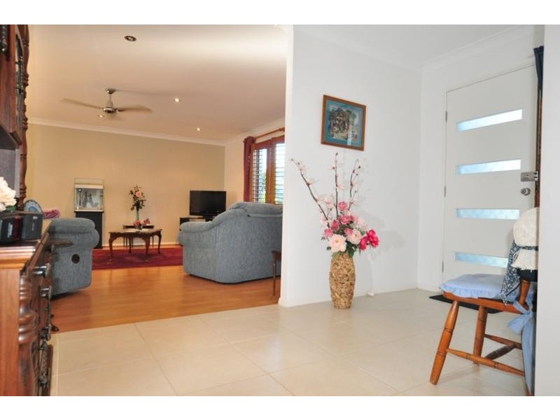 157 Monterey Keys Drive, Helensvale QLD 4212