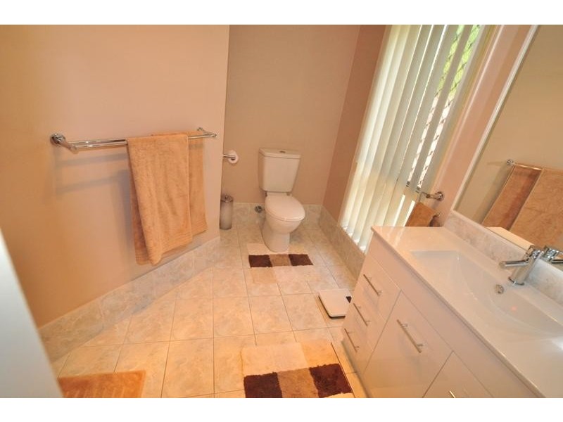 23 Westpark Court, Helensvale QLD 4212