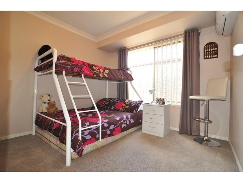 23 Westpark Court, Helensvale QLD 4212