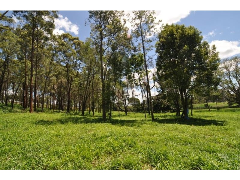 24 Bonogin Road, Mudgeeraba QLD 4213