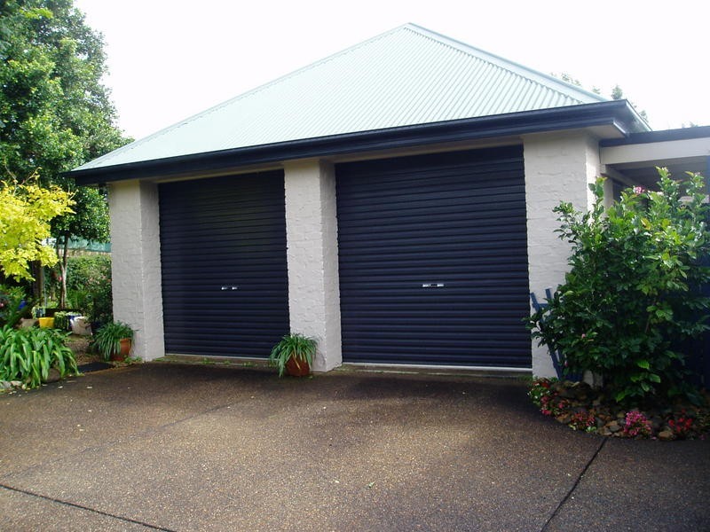 13 Paradise Drive, Tamborine Mountain QLD 4272