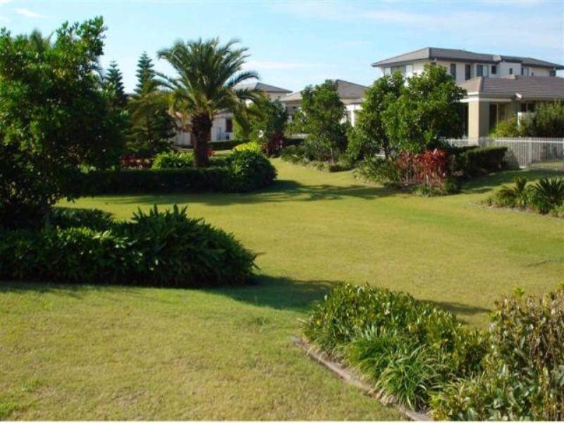 6123 Bolsena Circuit, Hope Island QLD 4212