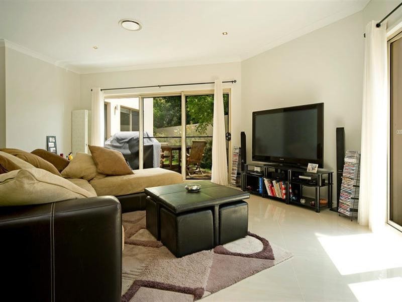 6001 The Lakes Drive, Hope Island QLD 4212