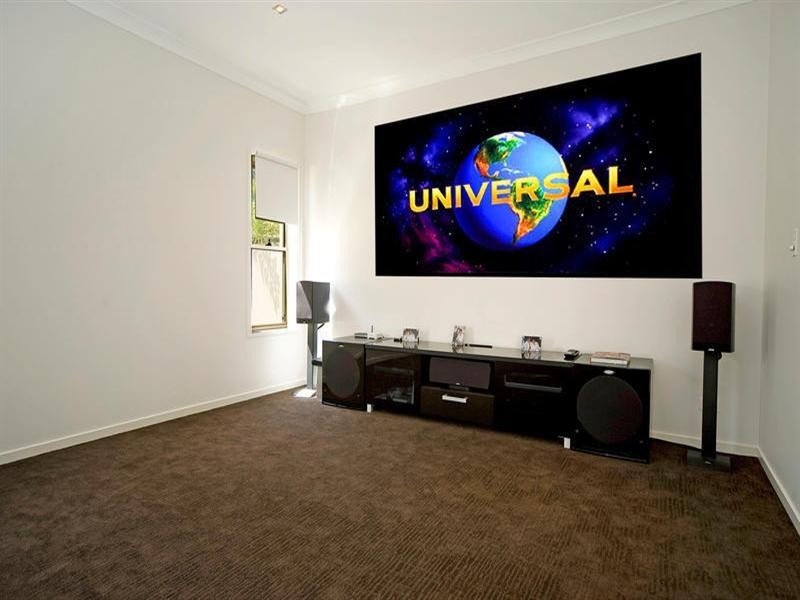 6001 The Lakes Drive, Hope Island QLD 4212