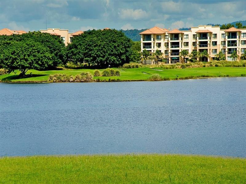 6001 The Lakes Drive, Hope Island QLD 4212