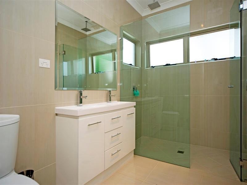 6001 The Lakes Drive, Hope Island QLD 4212