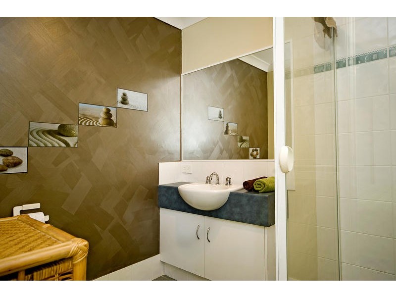 2/2 Bethany Place, Upper Coomera QLD 4209