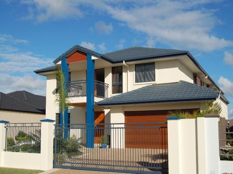 17 Ferrymans Court, Helensvale QLD 4212