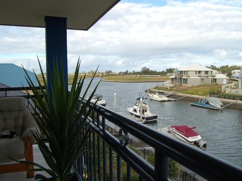 17 Ferrymans Court, Helensvale QLD 4212