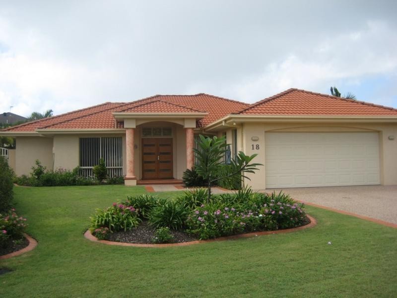 18 Parkwater Terrace, Helensvale QLD 4212