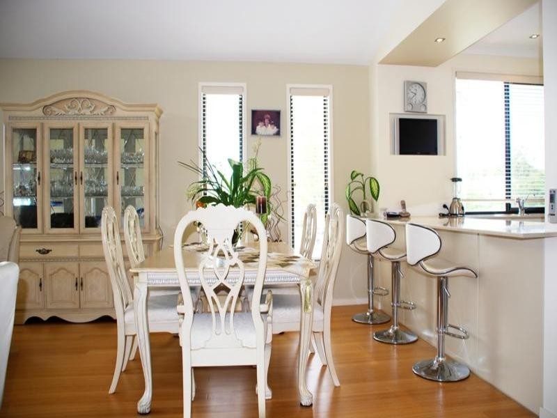 2/19 Waratah Avenue, Biggera Waters QLD 4216