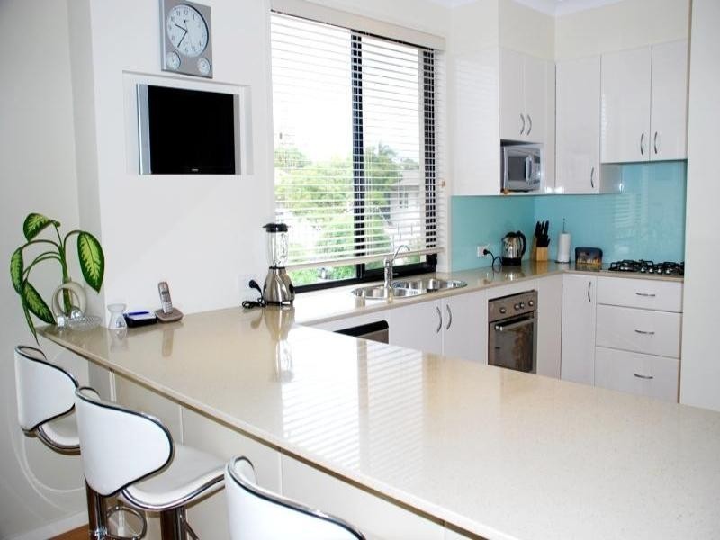 2/19 Waratah Avenue, Biggera Waters QLD 4216