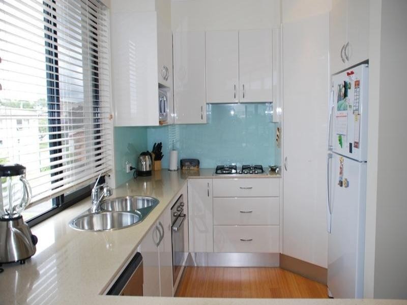 2/19 Waratah Avenue, Biggera Waters QLD 4216