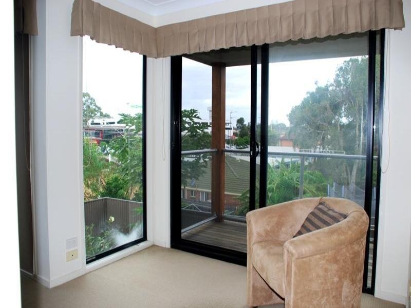 2/19 Waratah Avenue, Biggera Waters QLD 4216