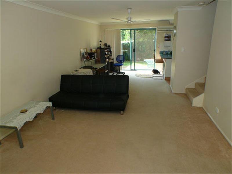 2/50 Beattie Road, Coomera QLD 4209