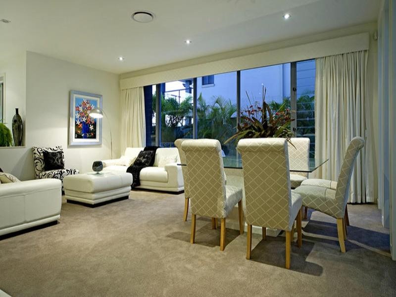 2342 Cressbrook Drive, Hope Island QLD 4212