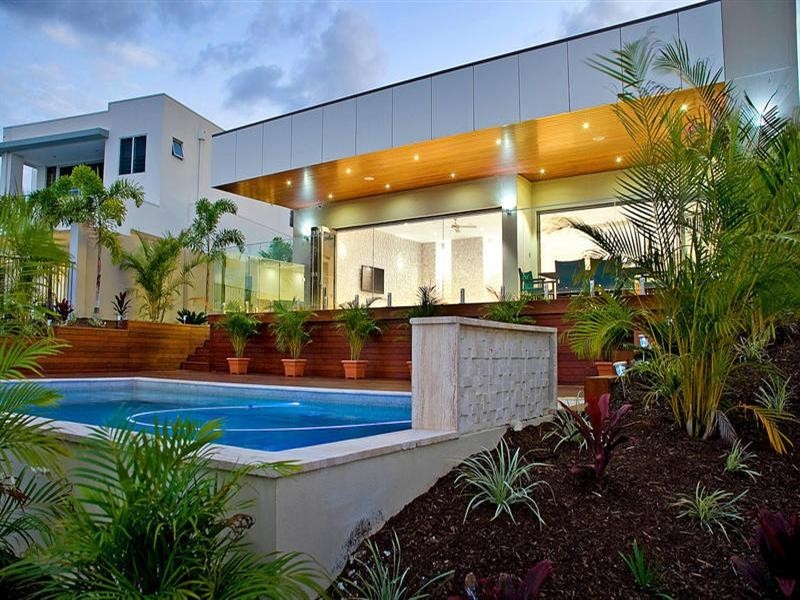 2231 Glengallon Way, Hope Island QLD 4212