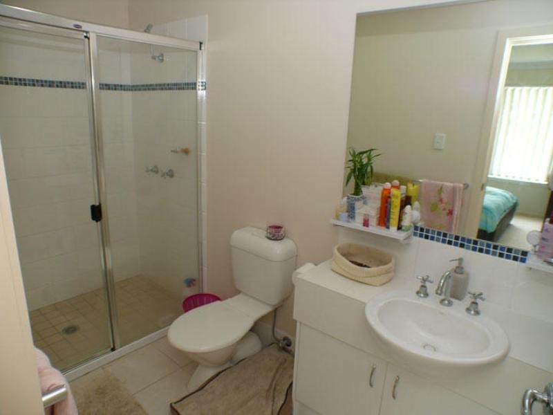 1/16 Seashell Avenue, Coomera QLD 4209